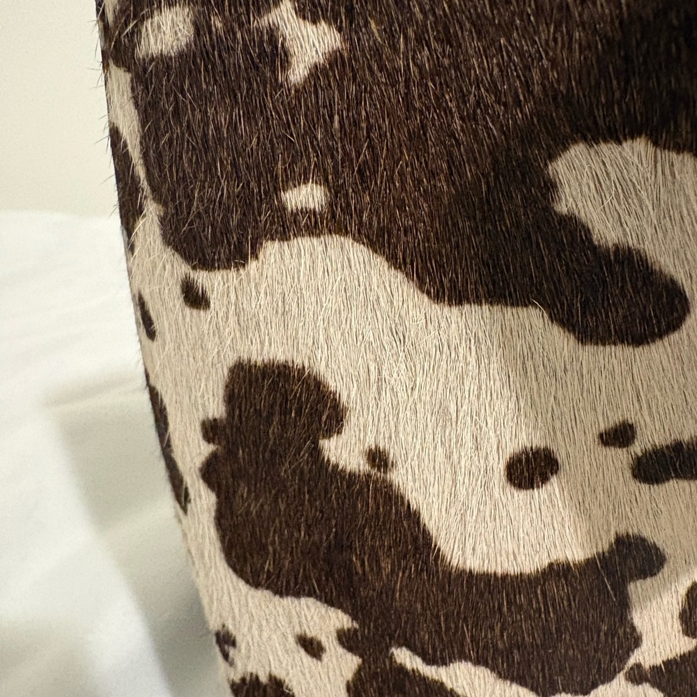 Margot New York Brown and Cream Cowhide Pattern Tote - Picture 9 of 11